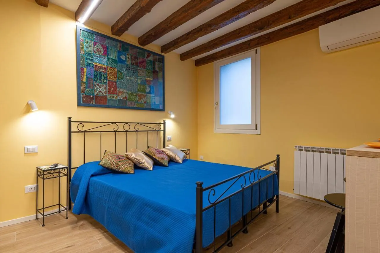 Guest house Deluxe Double Room In Venice Centre